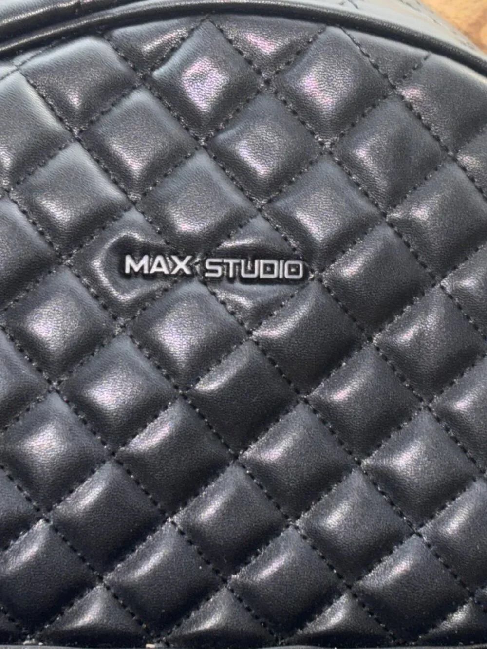 Max Studio sleek chic